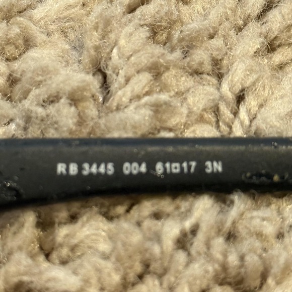 Ray-Ban RB3445 004 Frames Only Black 61mm Made in‎ Italy Sunglasses Damaged Arms - Picture 4 of 11